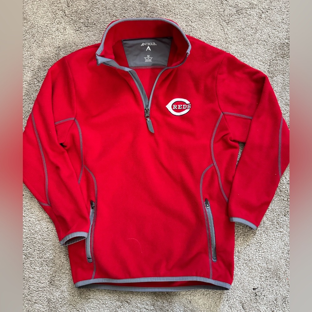 #4 Antigua CINCINNATI REDS Red Quarter-Zip FLEECE Pullover. Size medium